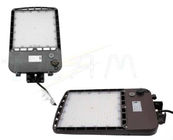 [ARJ-400-50K-UV-T3] LUMINARIA PARA PARQUEO 120-277V 50/60 HZ 150W, 21,7000 LM, 5000K, CRI >70, PF >0,9, LENTE DE ALTA CLARIDAD - ALTA POTENCIA” - JARVIS LED