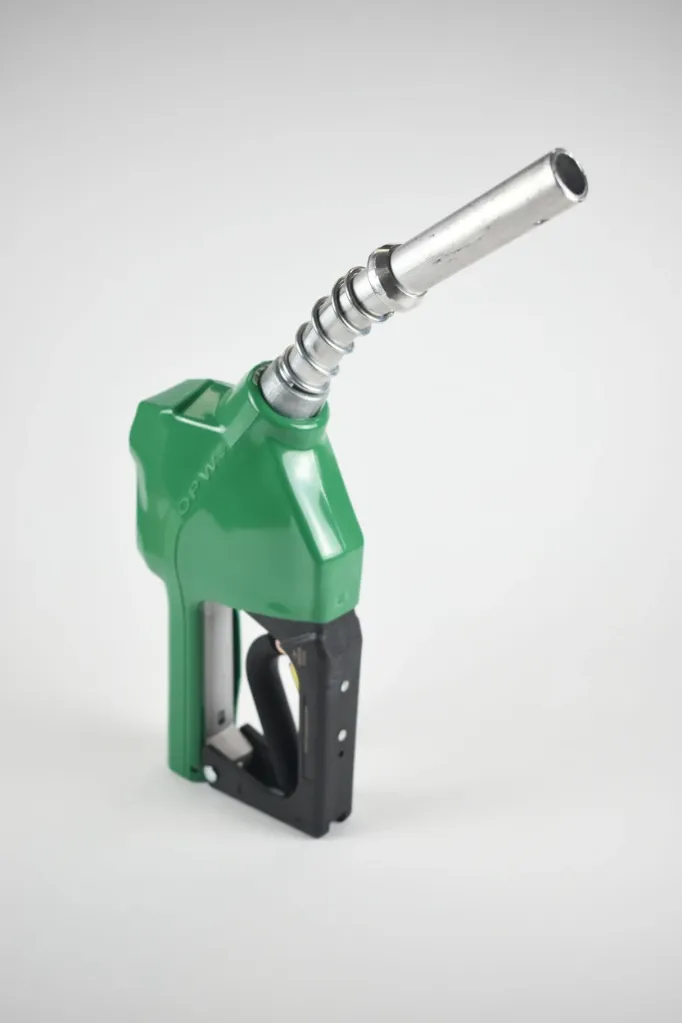 [11BP-0100-1P] PISTOLA OPW MODELO 11BP COLOR VERDE CON RACK DE 2 POSICIONES DE 3/4" Ø